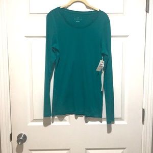 New with tags long sleeve basic top